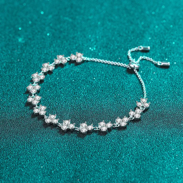 Trendolla Jewelry Lucky Clover Moissanite Bracelet Bracelets