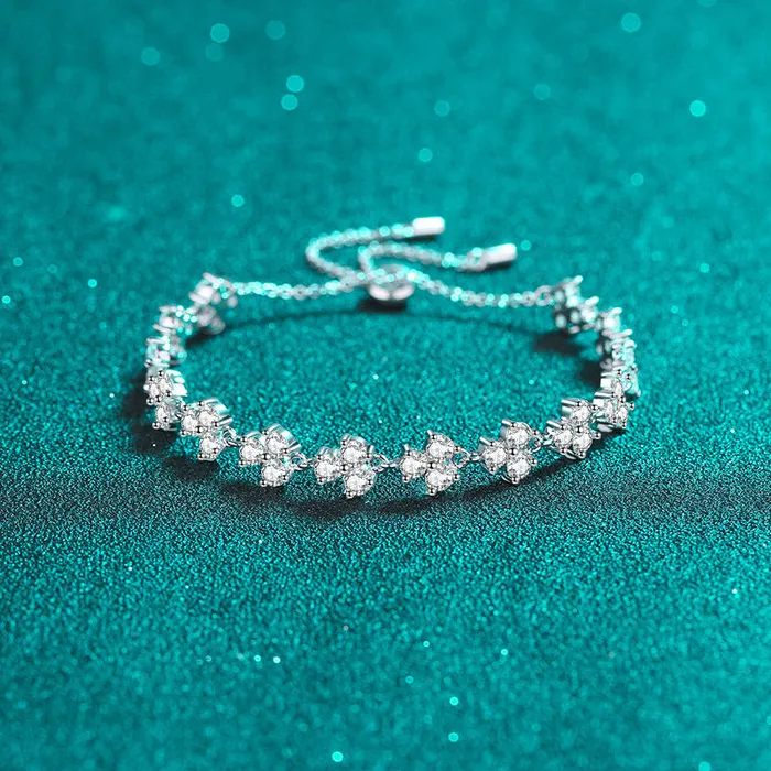 Trendolla Jewelry Lucky Clover Moissanite Bracelet Bracelets