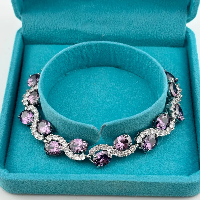 Twin Rocks and Crystals Bracelets High Quality Amethyst Faceted Stone Bracelet with a Twin Rocks and Crystals Velvet Box
