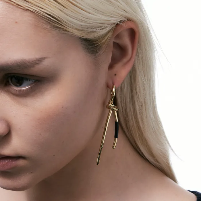 Earrings Blackheadshop Twisted Knot Hinged Earrings