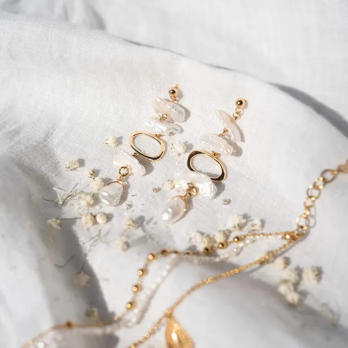 Earrings WellDunn Biwa Gold Earrings
