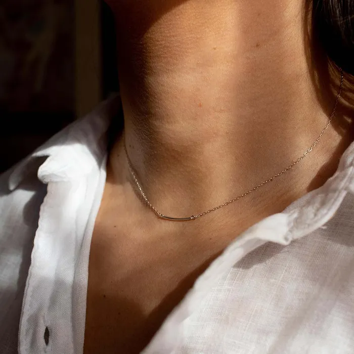 Mimi Marge Necklaces Silver Mini Curve Necklace
