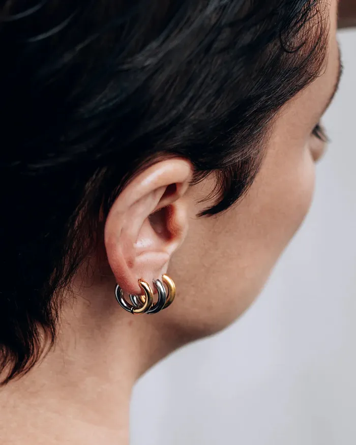 WellDunn PreStyled Sets Huguette Mini Gold Hoops