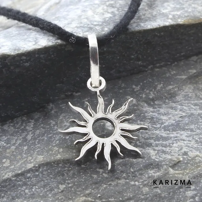 925 Sterling Silver Sun unisex Pendant for Lal Kitab Remedy Karizma Jewels Necklaces 925 Sterling Silver Sun unisex Pendant for Lal Kitab Remedy Karizma Jewels Necklaces