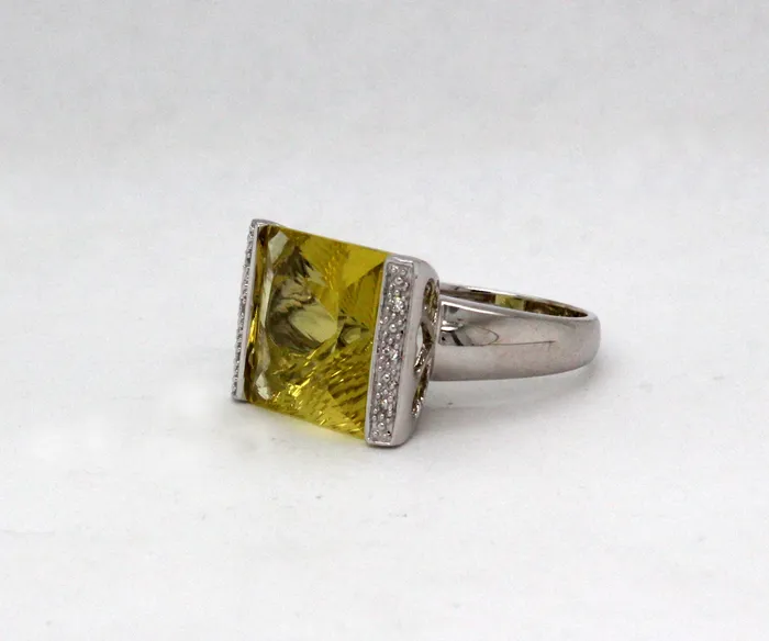 FULLERS PURCHASE FROM PUBLIC Rings Estate 14KW 685 Ct Greenish Yellow Citrine and 06 Cttw Diamond Ring FULLERS PURCHASE FROM PUBLIC Rings Estate 14KW 685 Ct Greenish Yellow Citrine and 06 Cttw Diamond Ring