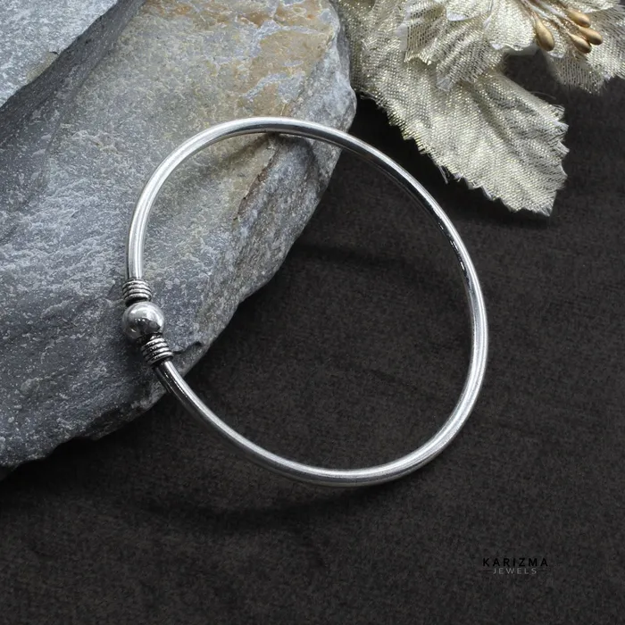 Karizma Jewels Bracelets Hollow Real Silver Oxidized Women Openable Single Bangle Bracelet 59 CM Karizma Jewels Bracelets Hollow Real Silver Oxidized Women Openable Single Bangle Bracelet 59 CM
