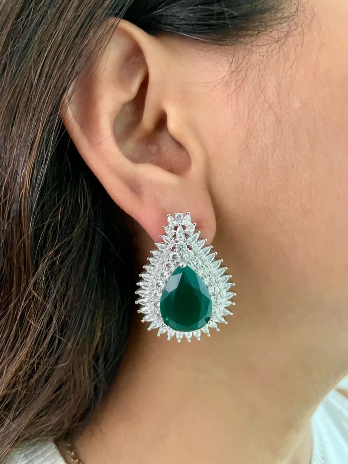 PRERTO ECOMMERCE PRIVATE LIMITED Necklaces Konark Emerald Dimonte Layer Necklace Set