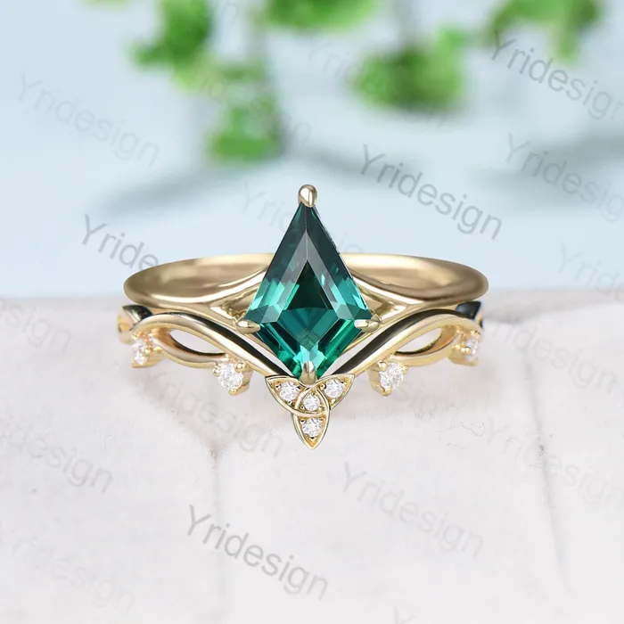 Rings PENFINE Dainty Kite cut emerald wedding ring set solitaire split shank emerald engagement ring set floral moissanite bridal bridal ring set for girl Rings PENFINE Dainty Kite cut emerald wedding ring set solitaire split shank emerald engagement ring set floral moissanite bridal bridal ring set for girl