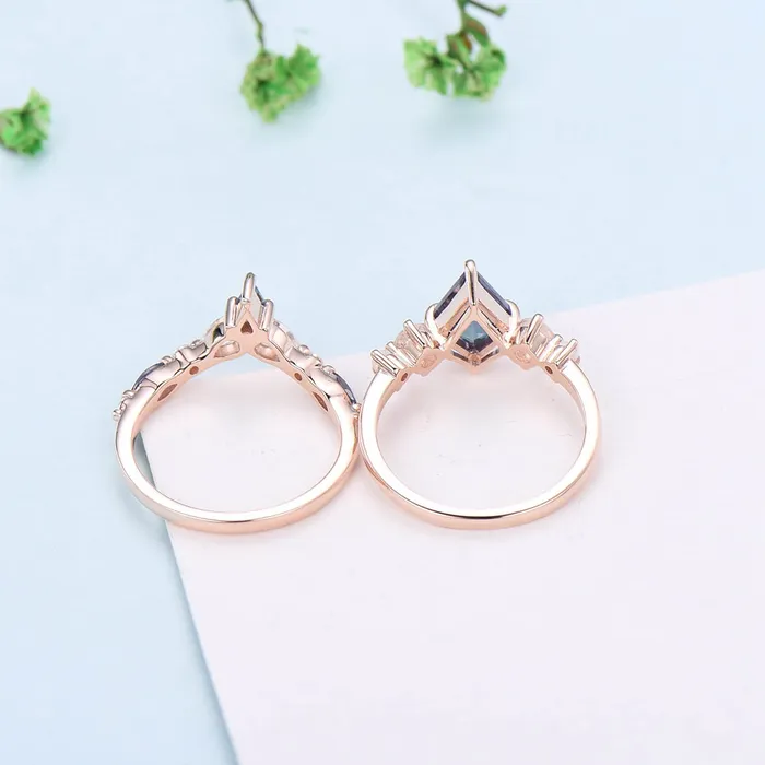 Rings PENFINE Vintage moss agate ring rose gold unique Kite cut aquatic agate engagement ring cluster alexandrite moissanite gold bridal wedding ring set Rings PENFINE Vintage moss agate ring rose gold unique Kite cut aquatic agate engagement ring cluster alexandrite moissanite gold bridal wedding ring set