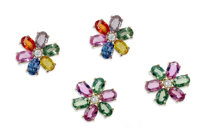 Albert Hern Earrings Earrings 18kt Gold Multicolor Oval Insignia Flowers Diamonds Albert Hern Earrings Earrings 18kt Gold Multicolor Oval Insignia Flowers Diamonds