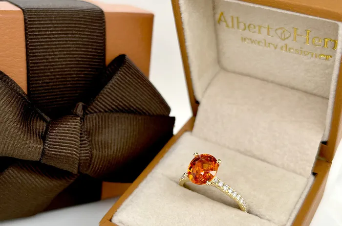 Albert Hern Rings Ring 18kt Gold Oval Mandarin Garnet Diamonds Albert Hern Rings Ring 18kt Gold Oval Mandarin Garnet Diamonds