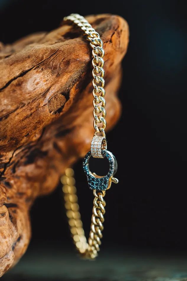 Bracelets Pipos 14k Yellow Gold Black and White Diamond Bracelet