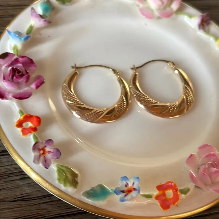 Flattened Patterned Hoop Earrings 10k Gold Vintage Vintage Paris Jewelry Earrings Flattened Patterned Hoop Earrings 10k Gold Vintage Vintage Paris Jewelry Earrings