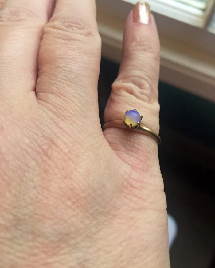 Love Vintage Paris Opal Ring Solitaire 10k Gold Vintage Rings