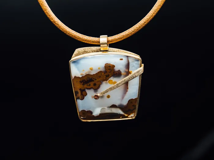 Necklaces The Sunstone Store 14k Yellow Gold Agate and Oregon Sunstone Pendant Necklaces The Sunstone Store 14k Yellow Gold Agate and Oregon Sunstone Pendant