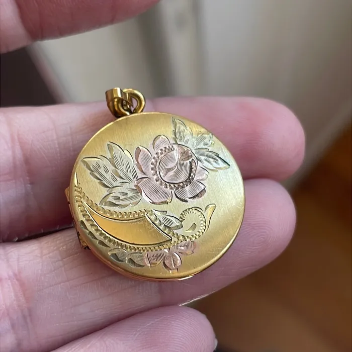 Rose Gold Flower Locket Yellow Gold Filled Vintage Vintage Paris Jewelry Earrings Rose Gold Flower Locket Yellow Gold Filled Vintage Vintage Paris Jewelry Earrings